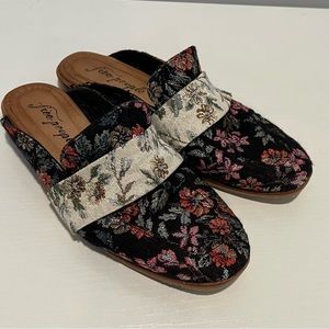 Free people tapestry mules